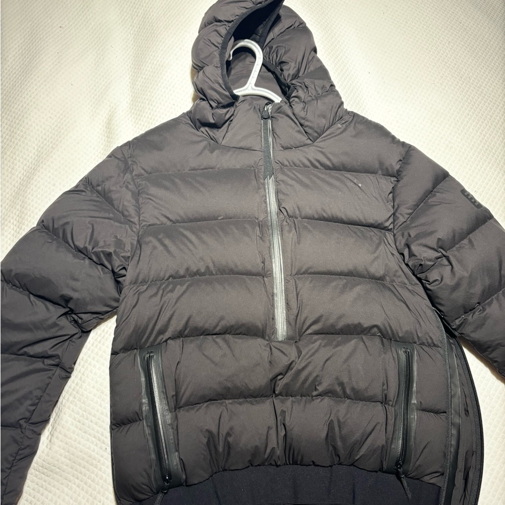 Women’s Black Puffer Jacket